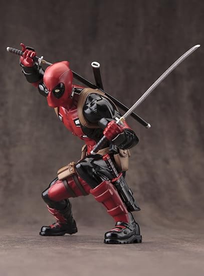 Deadpool 1/10-Style Dynamic Display Statue – Red & Black Marvel Collectible Figure