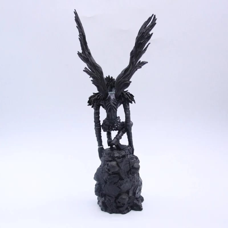 Ryuk figure rear view