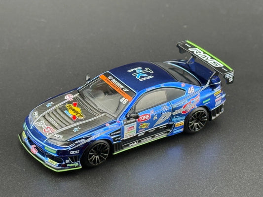 MINI GT Nissan Silvia S15 D-MAX Racing #46 1:64 Die-Cast Model – 2023 D1 Grand Prix