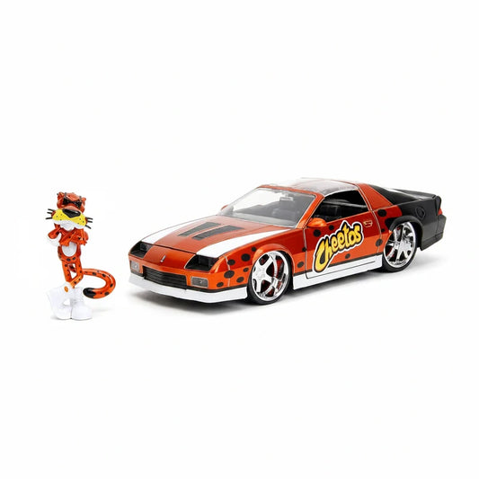 Jada Toys Cheetos 1985 Chevrolet Camaro Z28 1:24 Die-Cast with Chester Cheetah Figure – 34384
