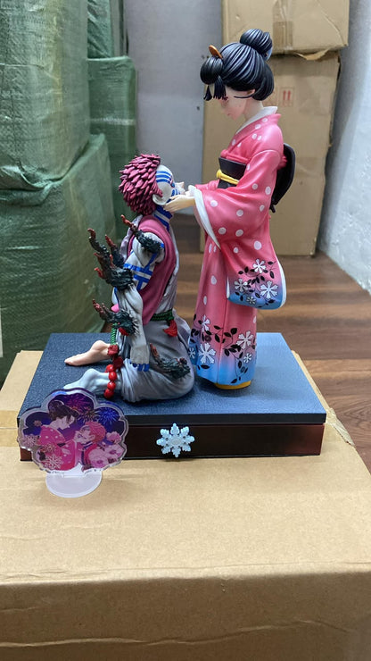 Akaza & Koyuki Memorial Statue