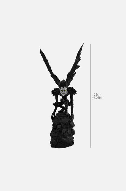 Ryuk figure with approximate 23 cm height reference