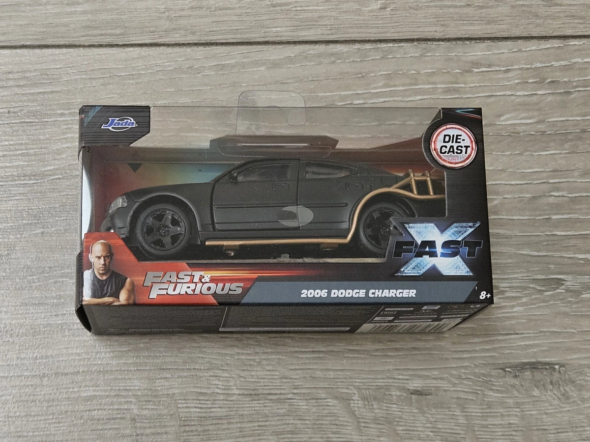 Jada Fast & Furious 2006 Dodge Charger 1:32 Die-Cast Metal Model Car – Matte Black